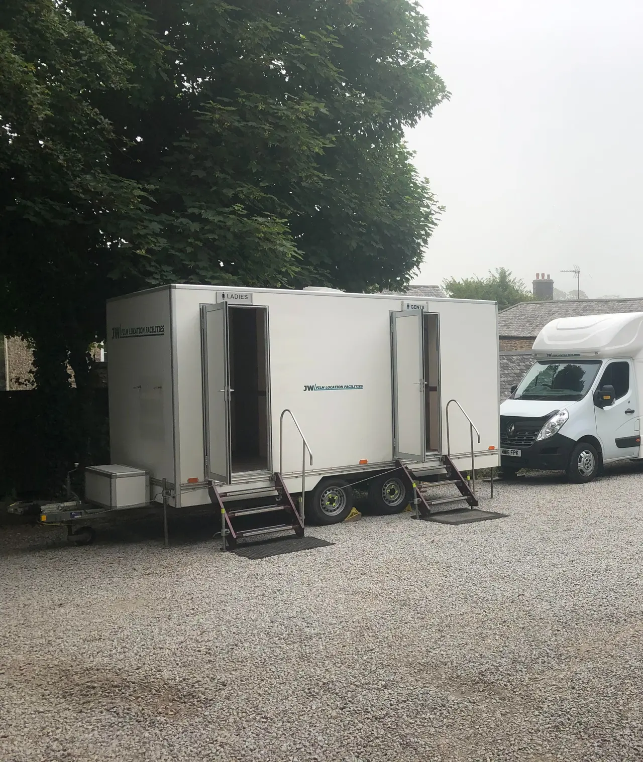 JW honey wagon with urinals for full crew days